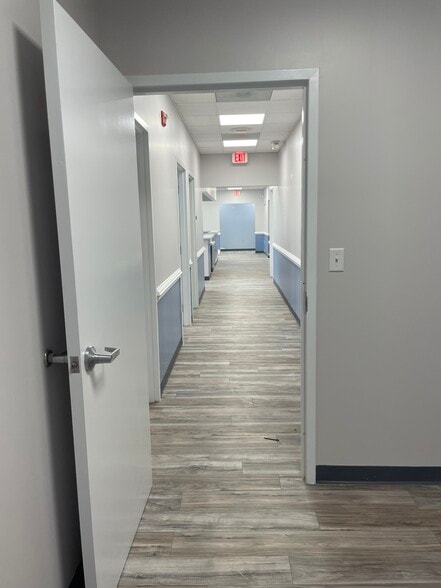 More Photos Of 325 Gambrills Rd, Gambrills Office For Sale
