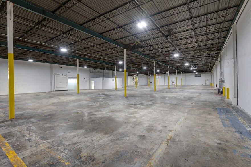 More Photos Of 3350 Hamilton Blvd SW, Hapeville Manufacturing For Lease