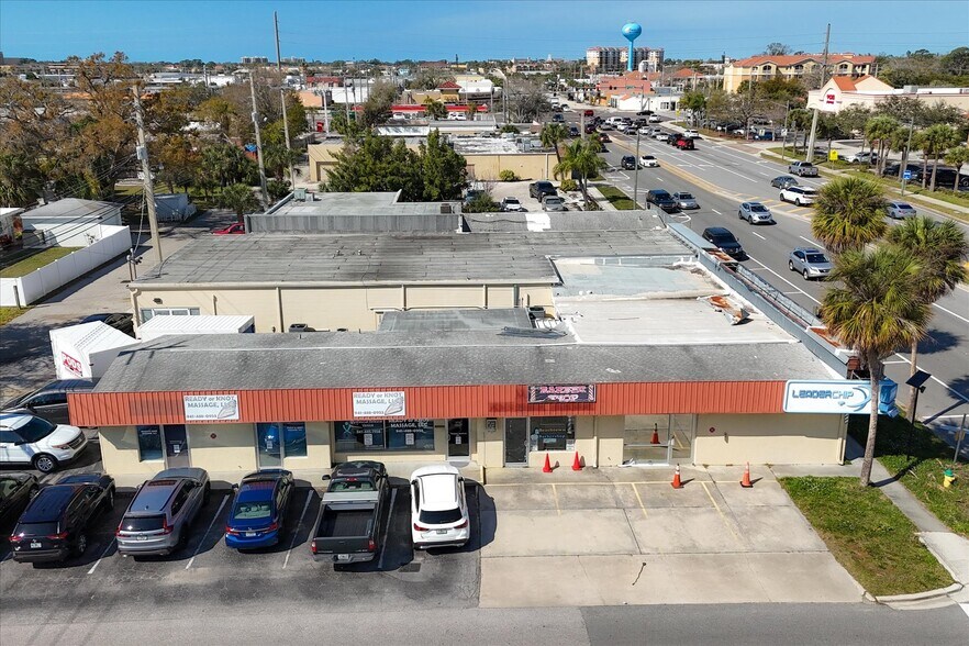 More Photos Of 738 -744 E Venice Ave, Venice General Retail For Sale