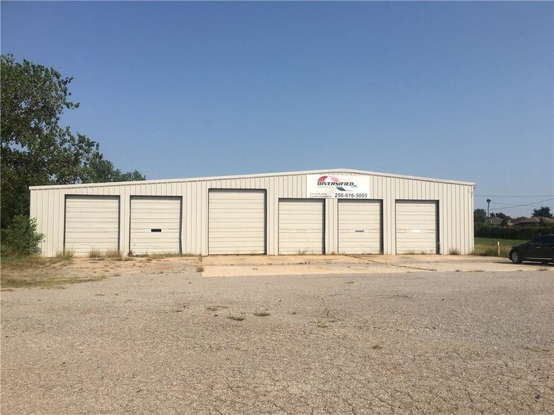 More Photos Of 1515 E Main St, Yukon Industrial For Sale
