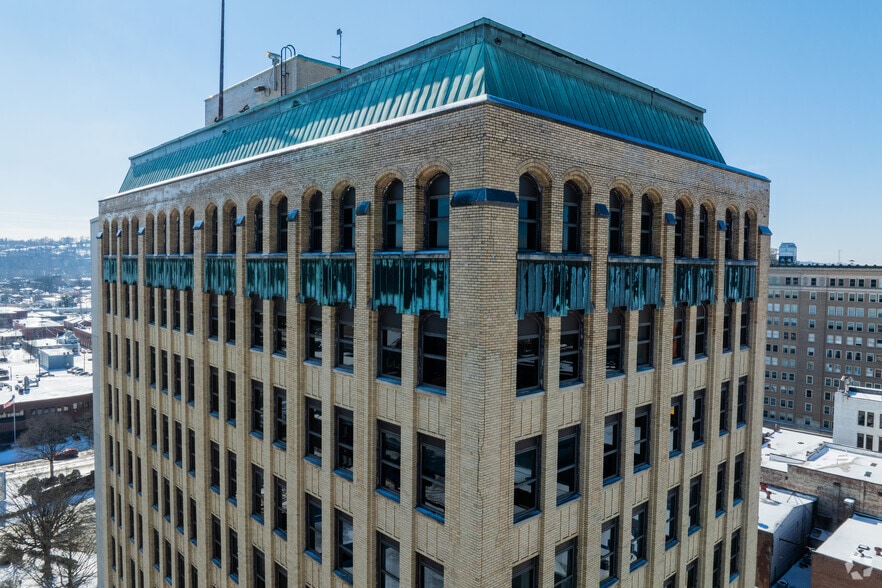 More Photos Of 401 11th St, Huntington Unknown For Sale