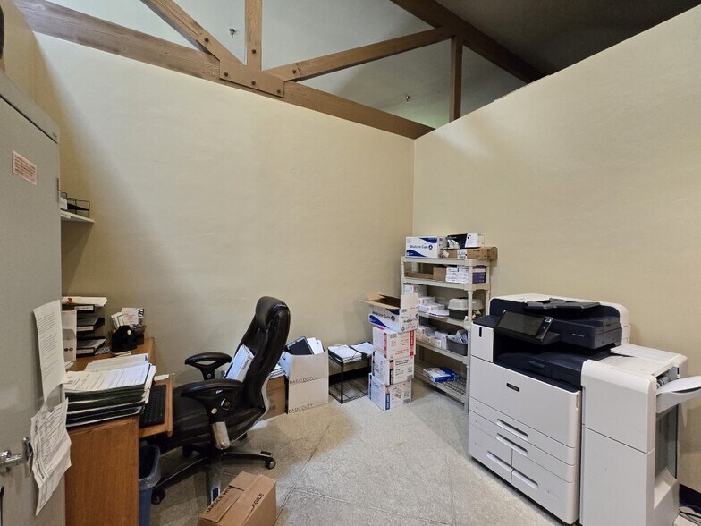 More Photos Of 195 Plaza Dr, Prescott Medical For Sale