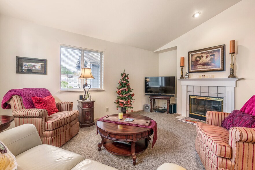 More Photos Of 5911 200th St SW, Lynnwood Apartments For Sale