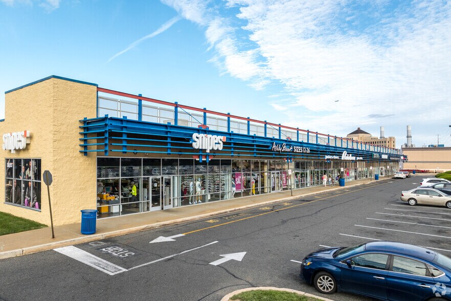 More Photos Of 1530-1578 Chester Pike, Eddystone Unknown For Lease