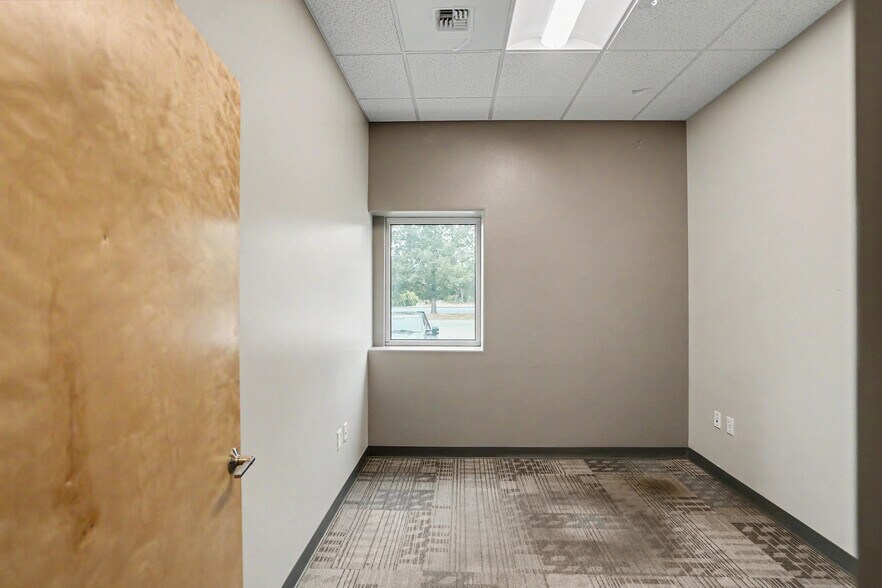 More Photos Of 2729 Pacific Blvd SW, Albany Warehouse For Lease