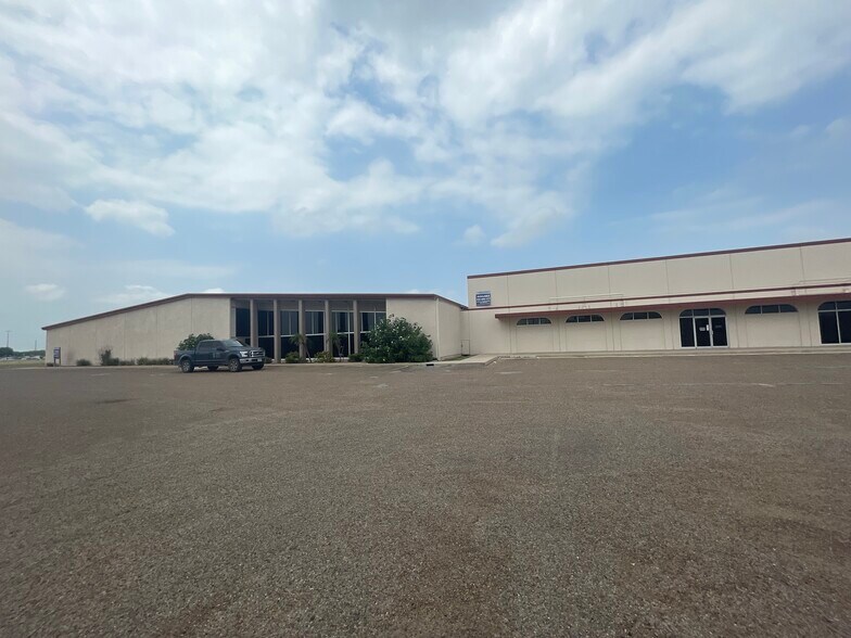 Primary Photo Of 1000 W US Highway 77, San Benito Unknown For Lease
