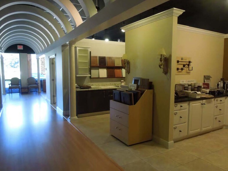More Photos Of 26701 S Tamiami Trl, Bonita Springs Unknown For Lease