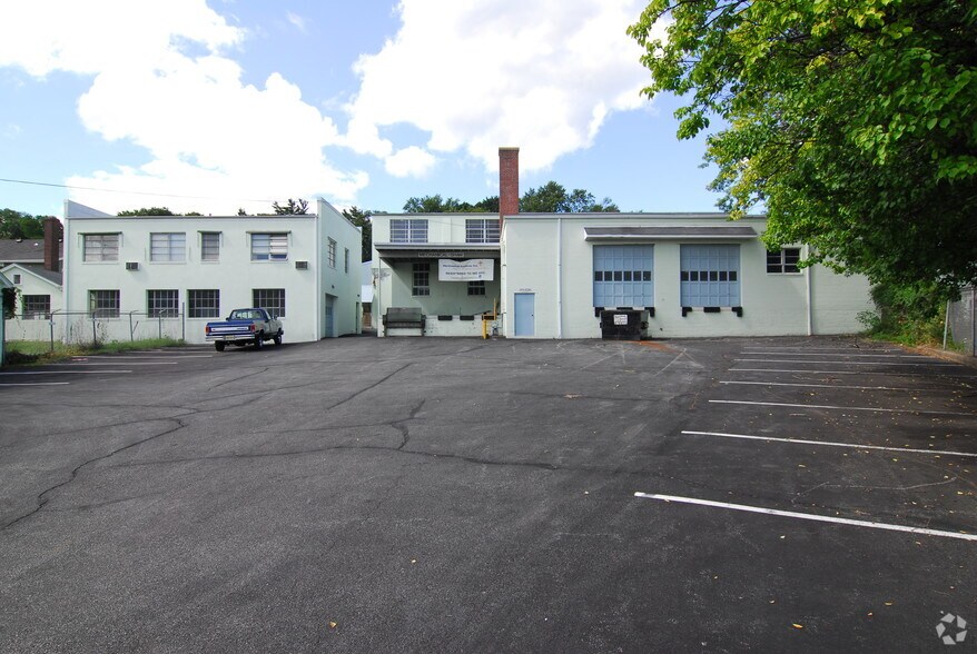 More Photos Of 306 Division St, Boonton Warehouse For Lease