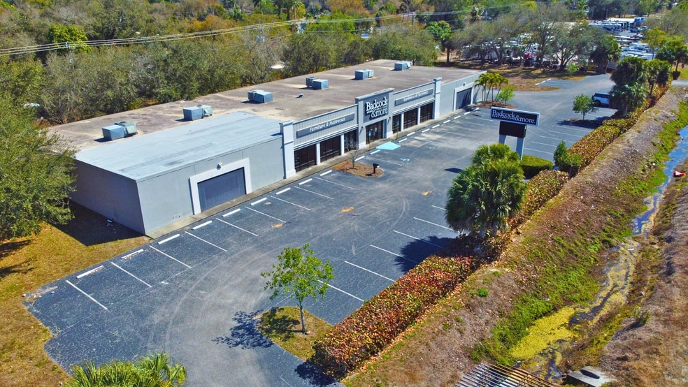More Photos Of 1700-1750 N Tamiami Trl, North Fort Myers Freestanding For Lease