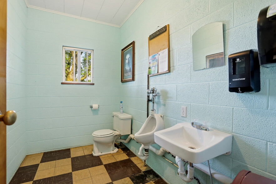 More Photos Of 5848 Griggs Rd, Caseville Specialty For Sale