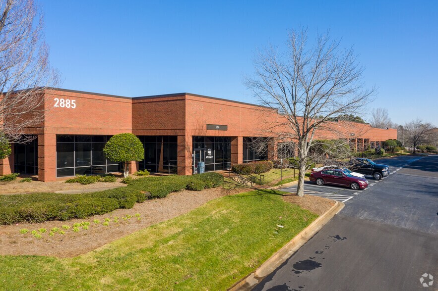 More Photos Of 3025 Breckinridge Blvd, Duluth Unknown For Lease