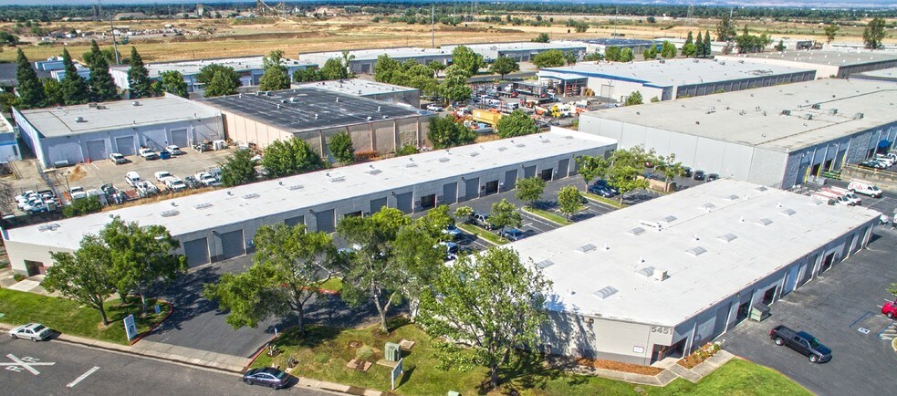 More Photos Of 5451 Warehouse Way, Sacramento Warehouse For Lease
