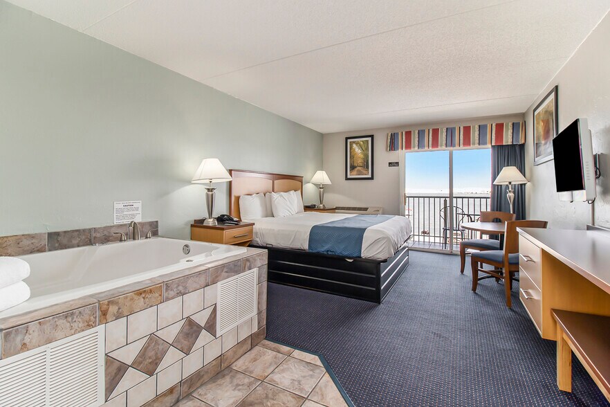 More Photos Of 1180 N Shore Dr, Mears Hospitality For Sale