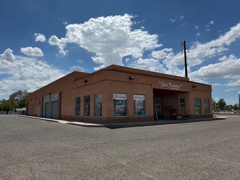 More Photos Of 6642 W Maryland Ave, Glendale Freestanding For Lease