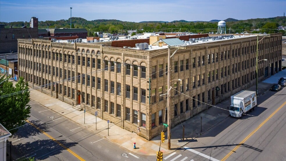 Primary Photo Of 219 N Columbus St, Lancaster Apartments For Lease