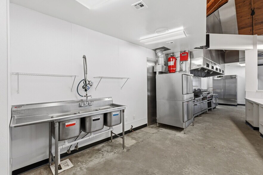 More Photos Of 9903 FM 2759 Rd, Richmond Specialty For Sale