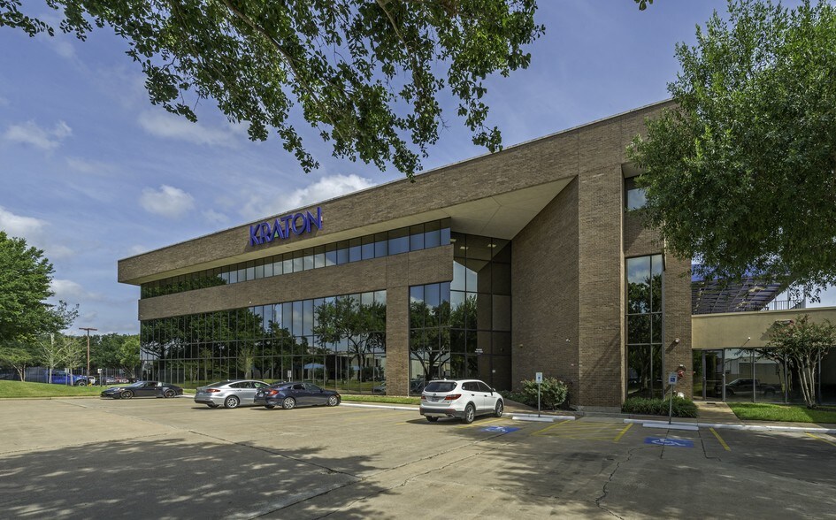 More Photos Of 16400 Park Row, Houston Office For Lease