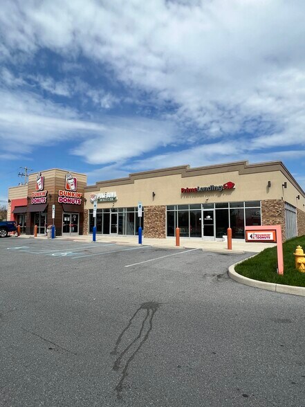 More Photos Of 5831 Tilghman St, Allentown Restaurant For Lease