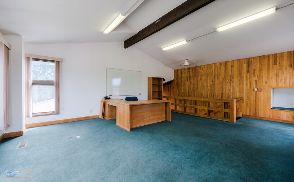 More Photos Of 1243 S Sherman Dr, Longmont Warehouse For Lease