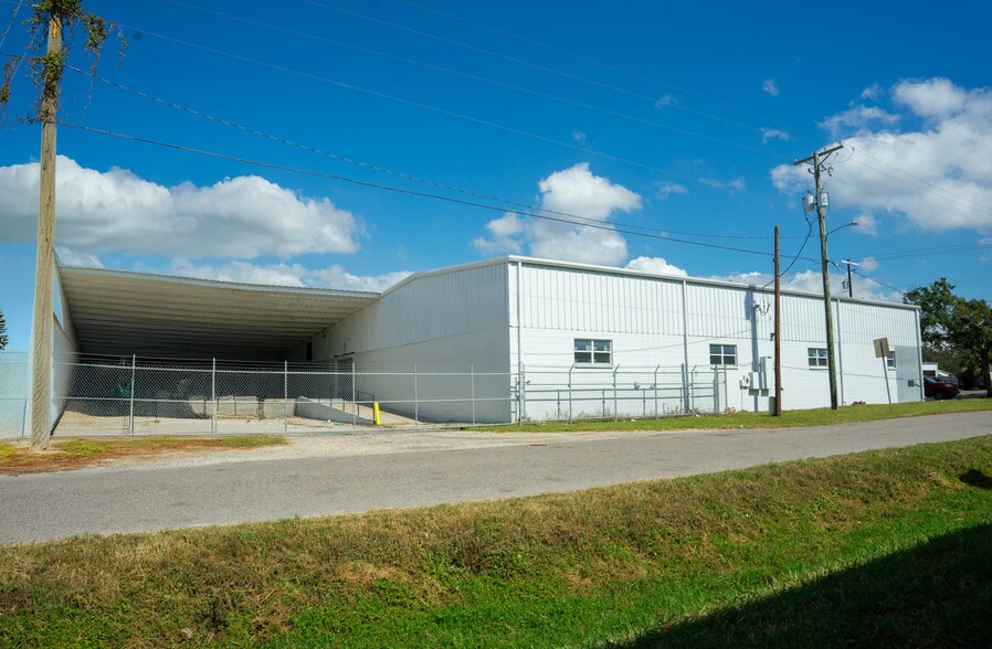 More Photos Of 5007 S Westshore Blvd, Tampa Warehouse For Lease