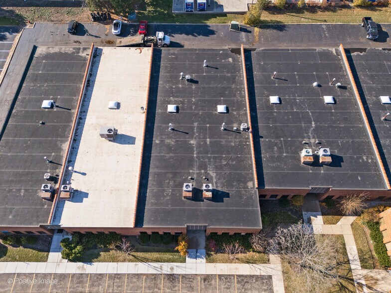 More Photos Of 610-642 Anthony Trl, Northbrook Light Distribution For Sale