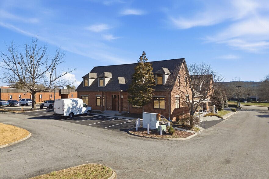 More Photos Of 420 Laboratory Rd, Oak Ridge Medical For Sale