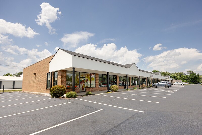 Primary Photo Of 715 Lakepointe Centre Dr, O'Fallon Unknown For Lease