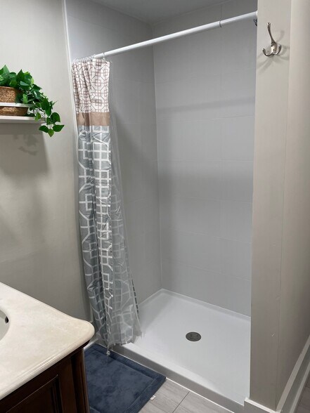 More Photos Of 9718 Dixie Hwy, Louisville Freestanding For Sale