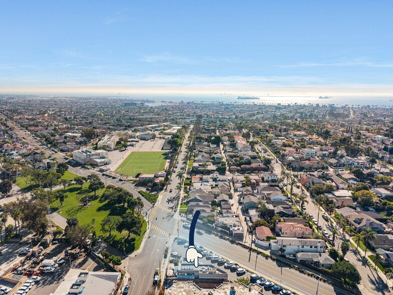 More Photos Of 335 Nieto Ave, Long Beach Restaurant For Sale