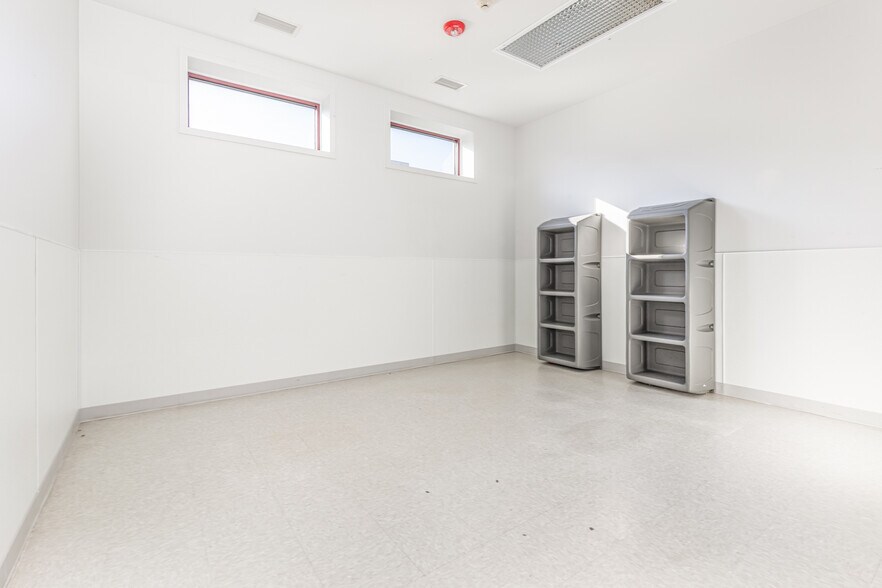 More Photos Of 998 Corporate Blvd, Aurora Office For Sale