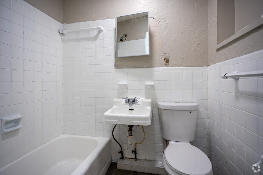 More Photos Of 2215 Buffalo Trl, Morristown Apartments For Sale