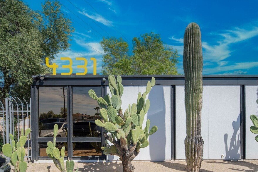 More Photos Of 4331 N 12th St, Phoenix Office Residential For Lease