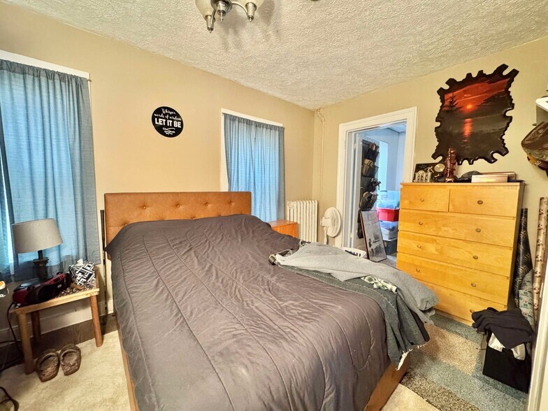 More Photos Of 301 E North St, Geneva Apartments For Sale