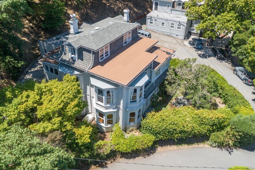 More Photos Of 14 Sentinel Ct, San Rafael Apartments For Sale