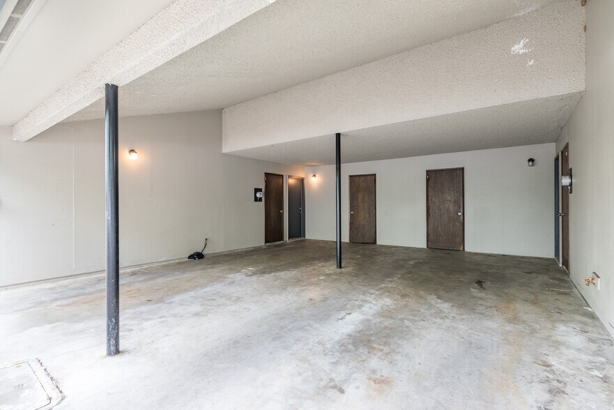 More Photos Of 157 Nevada Dr, Longview Apartments For Sale