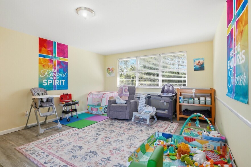 More Photos Of 8075 Lone Star Rd, Jacksonville Religious Facility For Sale