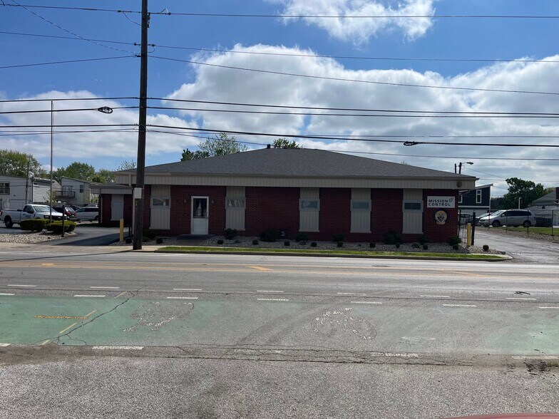 More Photos Of 1415 Shelby St, Indianapolis Office For Sale