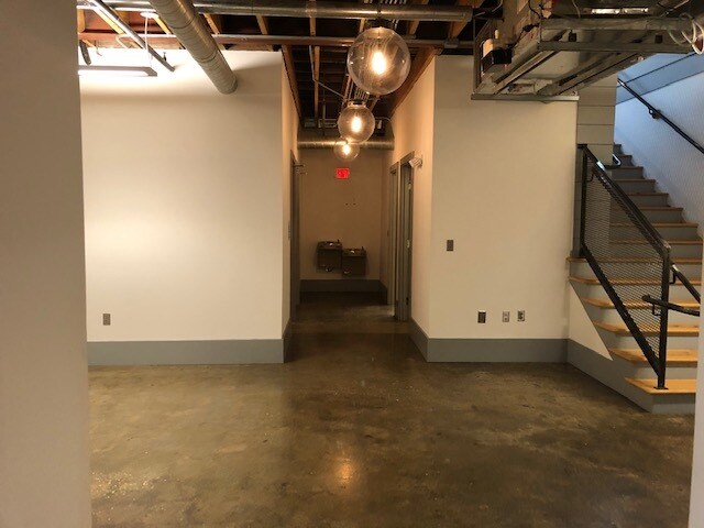 More Photos Of 624-626 New Bridge St, Jacksonville Storefront Retail Office For Sale