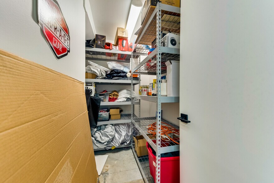 More Photos Of 6767 All Stars Ave, Frisco Self Storage For Sale