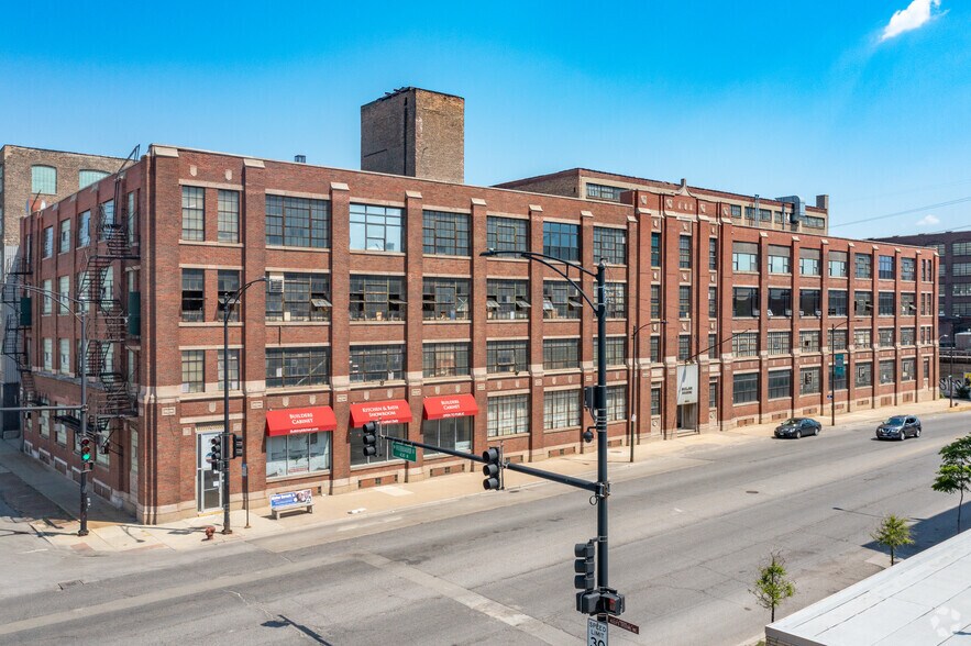 More Photos Of 401-435 N Western Ave, Chicago Industrial For Lease