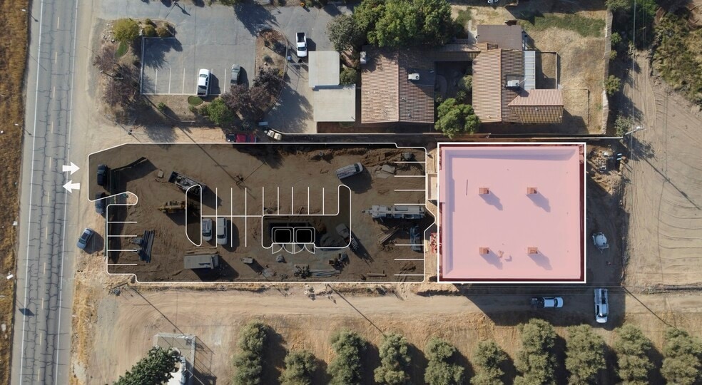 More Photos Of 11240 California 41 Business, Madera Flex For Lease