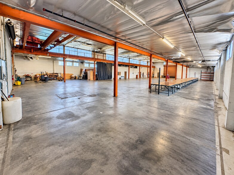 More Photos Of 7805 Paramount Blvd, Pico Rivera Distribution For Lease