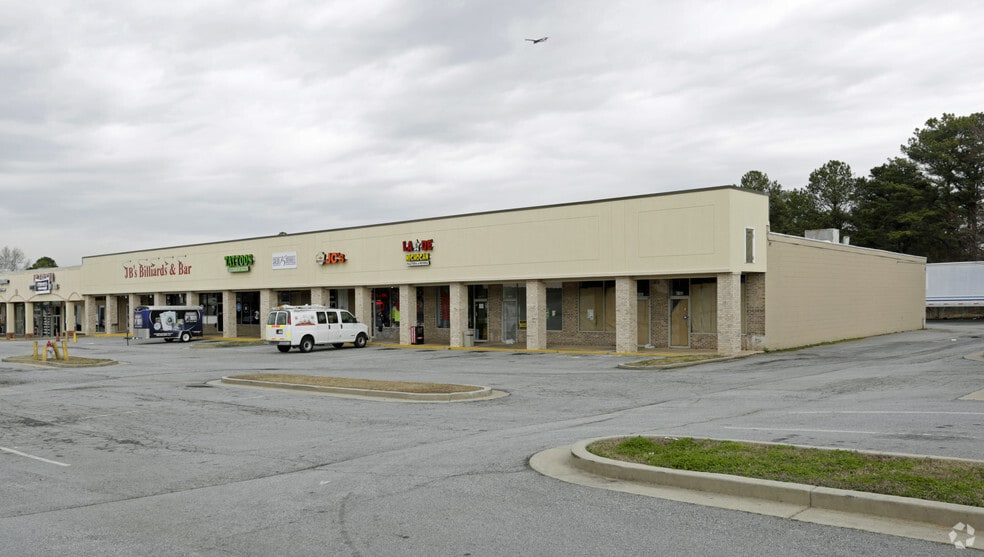 More Photos Of 4150 Jonesboro Rd, Forest Park Freestanding For Lease