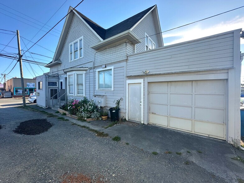 More Photos Of 511 Henderson St, Eureka Storefront Retail Residential For Sale