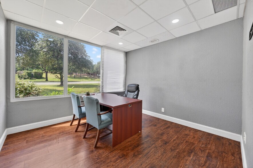 More Photos Of 1404 W Walnut Hill Ln, Irving Office For Lease