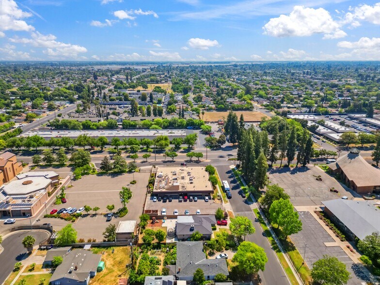 More Photos Of 3727 N 1st St, Fresno Medical For Sale