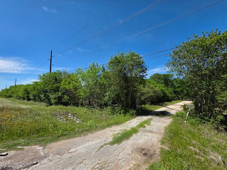 More Photos Of 8515 FM 2759 Hwy, Richmond Land For Sale