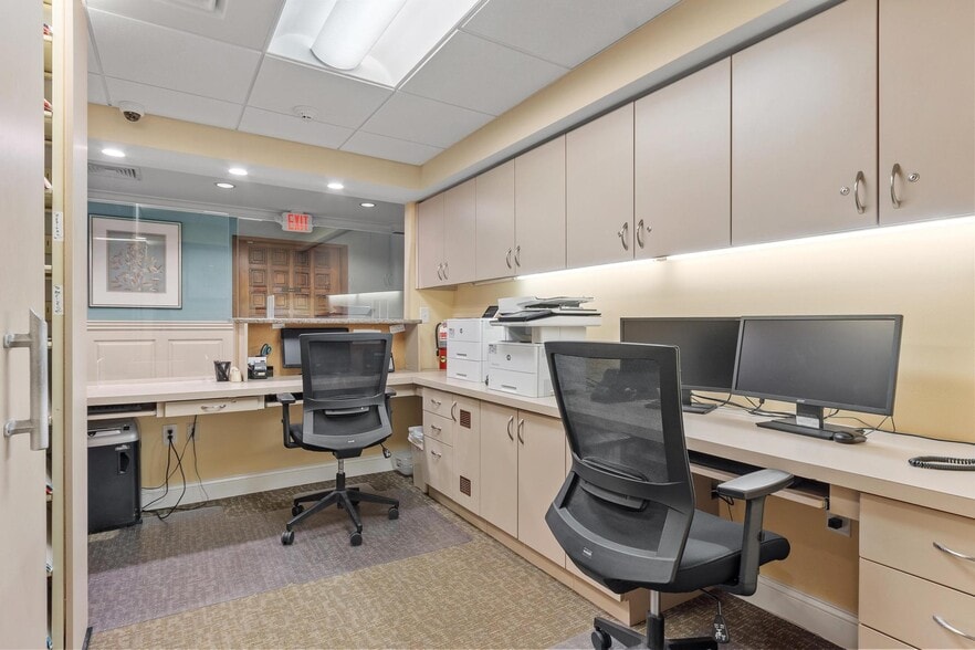 More Photos Of 200 Lincoln St, Worcester Medical For Sale