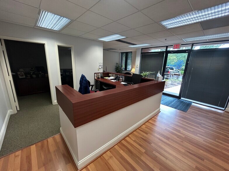 More Photos Of 400 Foxcroft Ave, Martinsburg Office For Lease
