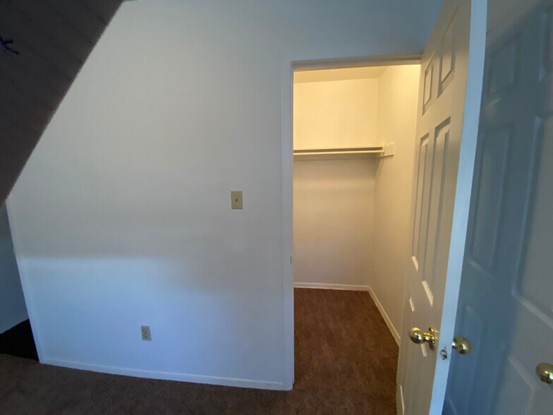 More Photos Of 500 S Leach Ave, Watonga Apartments For Sale